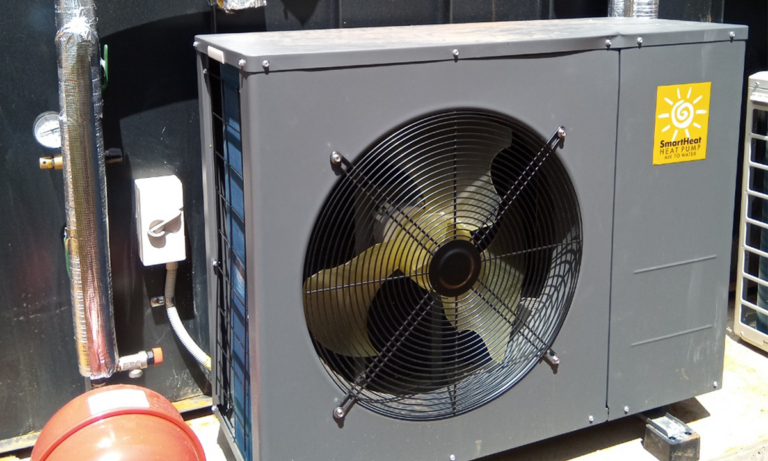 Govetts-Leap-Road,-Blackheath-01